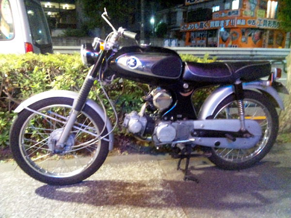 お客様のバイク紹介 ホンダ cs90 夜カフェ ダイアモンドヘッド